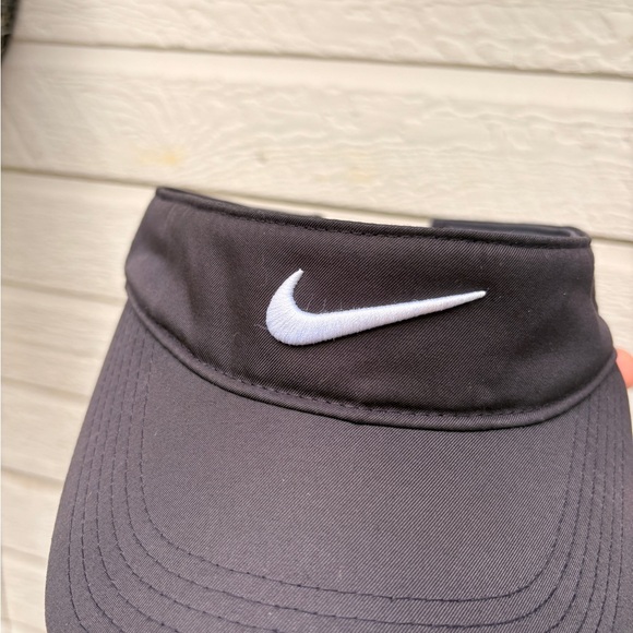 NIKE Golf Tour Pro Sun visor black hat 20XI VR adjustable lightweight - Picture 3 of 8